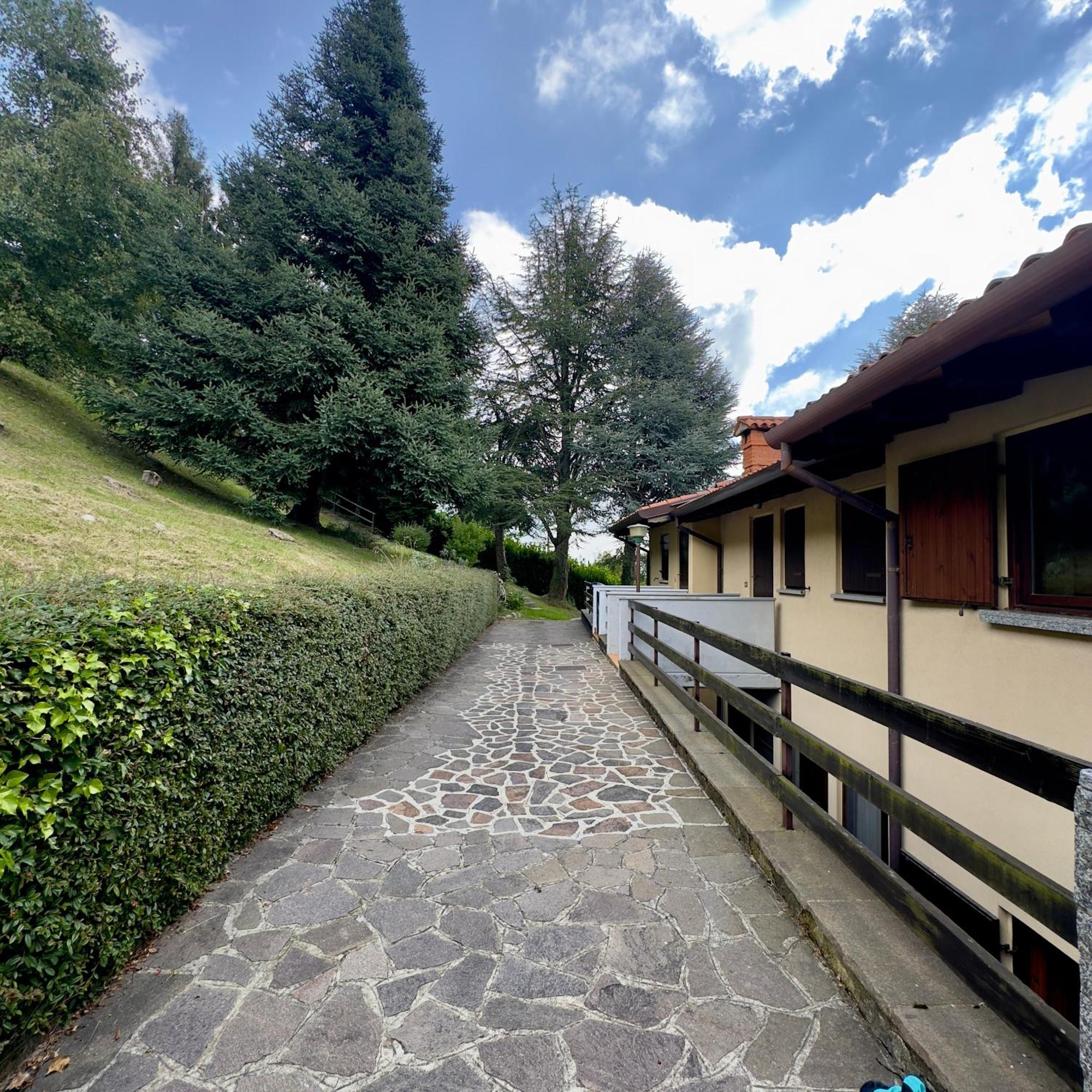 شقة Panorama 1200, In The Heart Of The San Fermo Hills Adrara San Rocco المظهر الخارجي الصورة